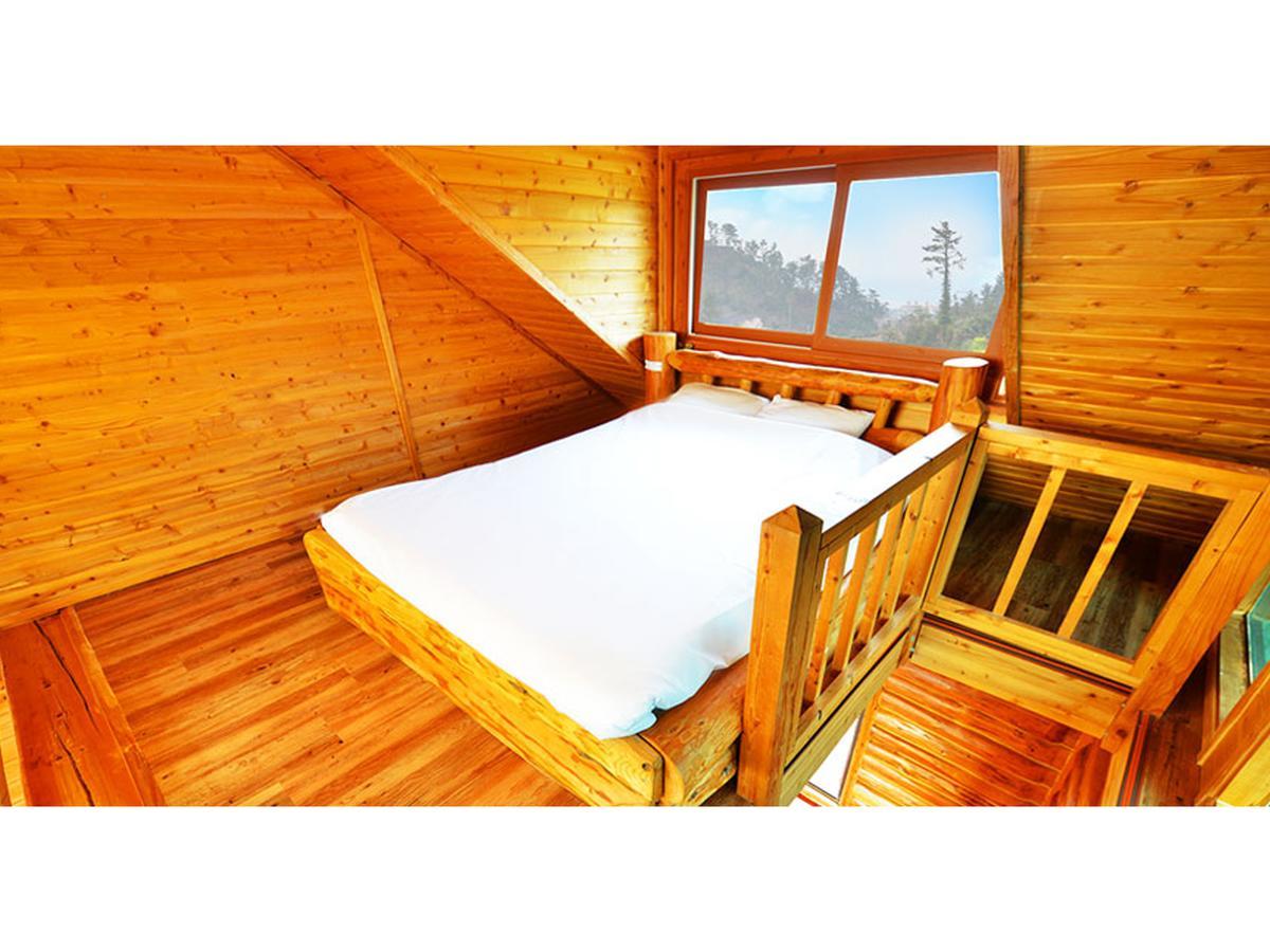 Attene Pension Jeju Exterior photo